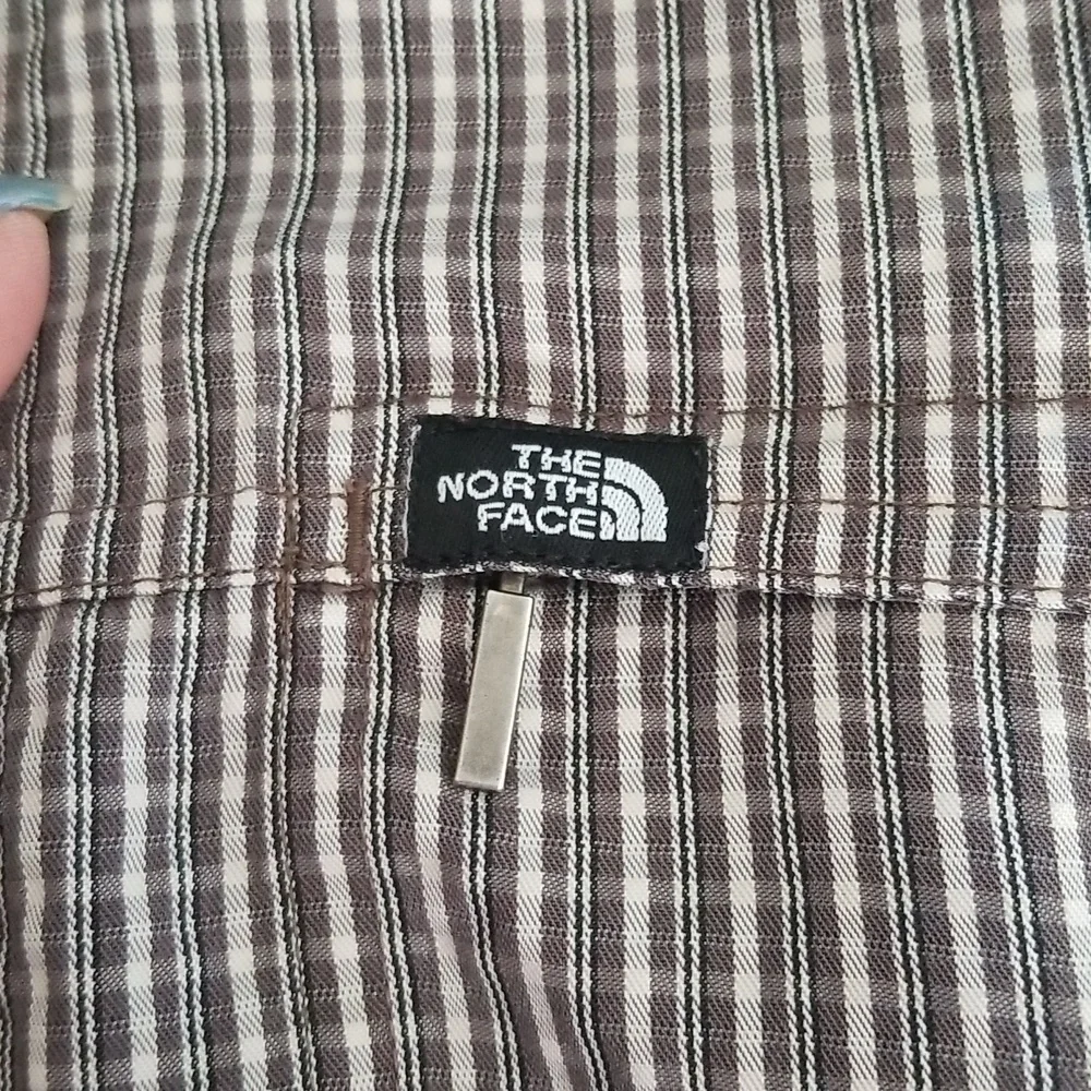 NORTHFACE Button Down Roll Tab Sleeve Mens Shirt Size Medium